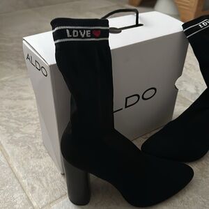 Aldo Loveyy- sock boots W/ circular heel Size 8